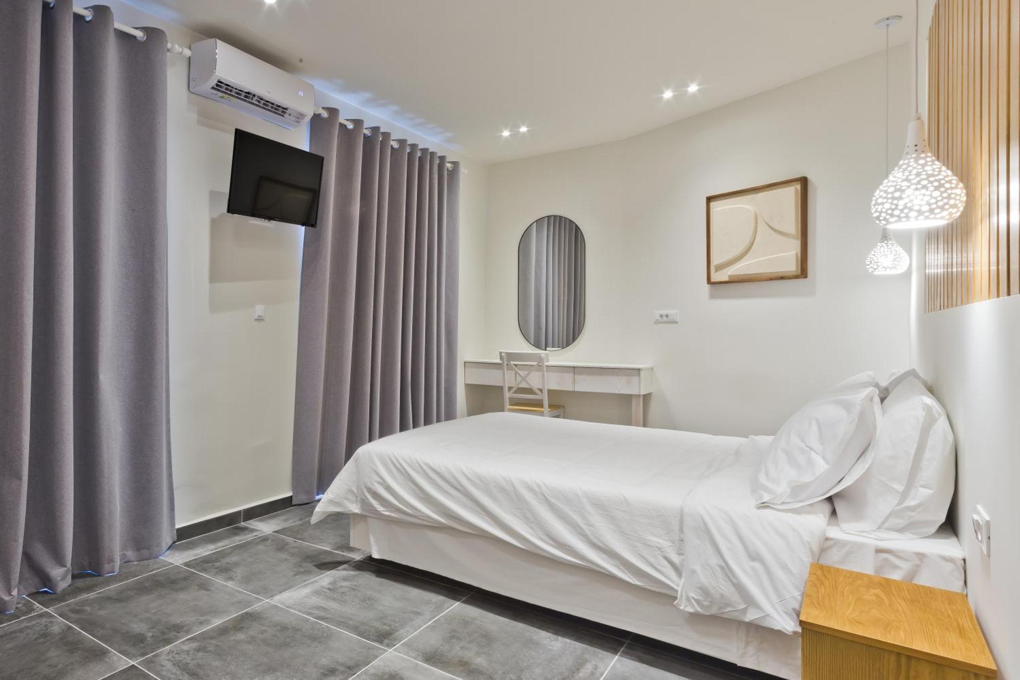 Posidonia Luxury Suites Karpathos Exterior foto