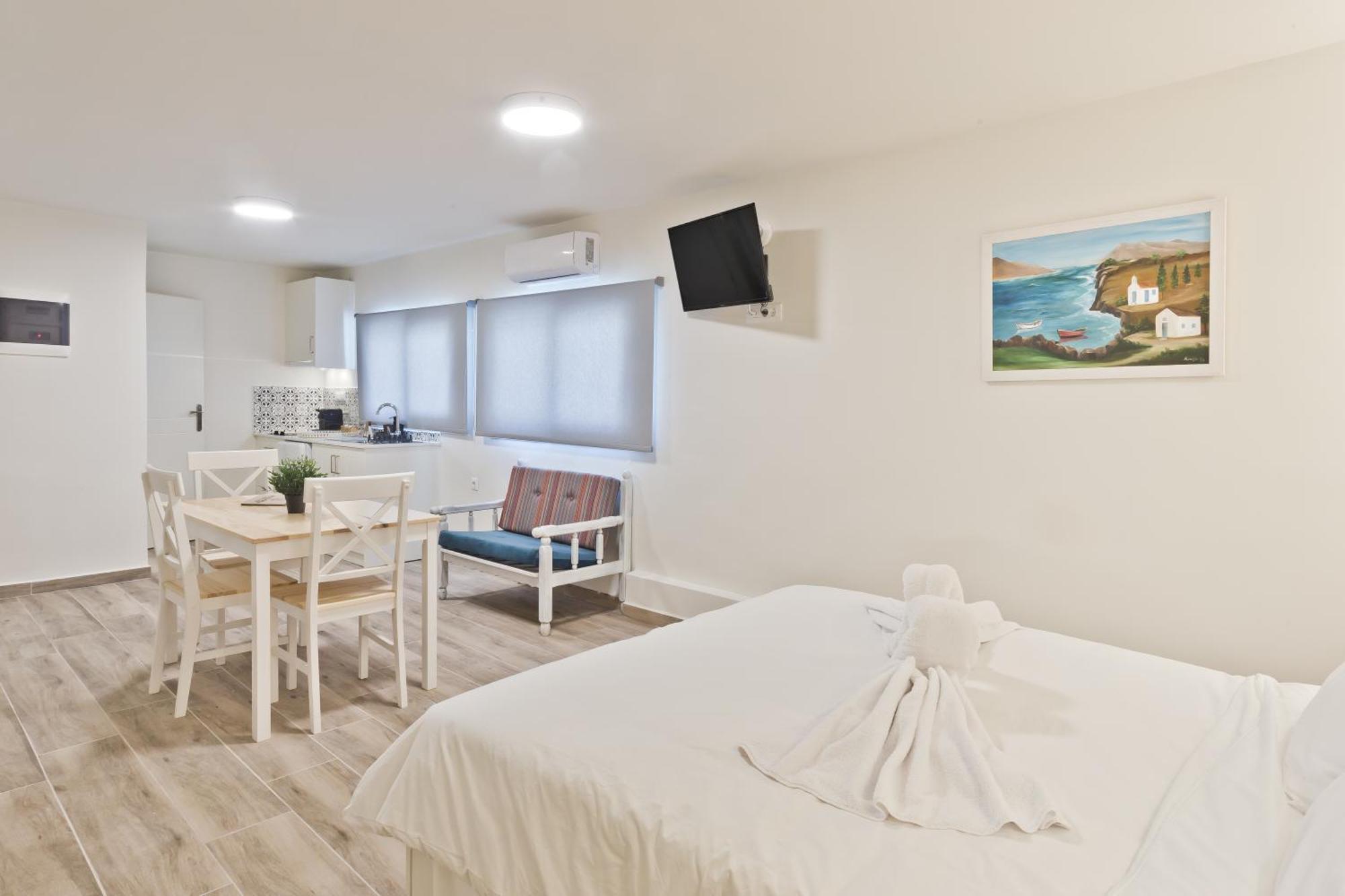 Posidonia Luxury Suites Karpathos Exterior foto