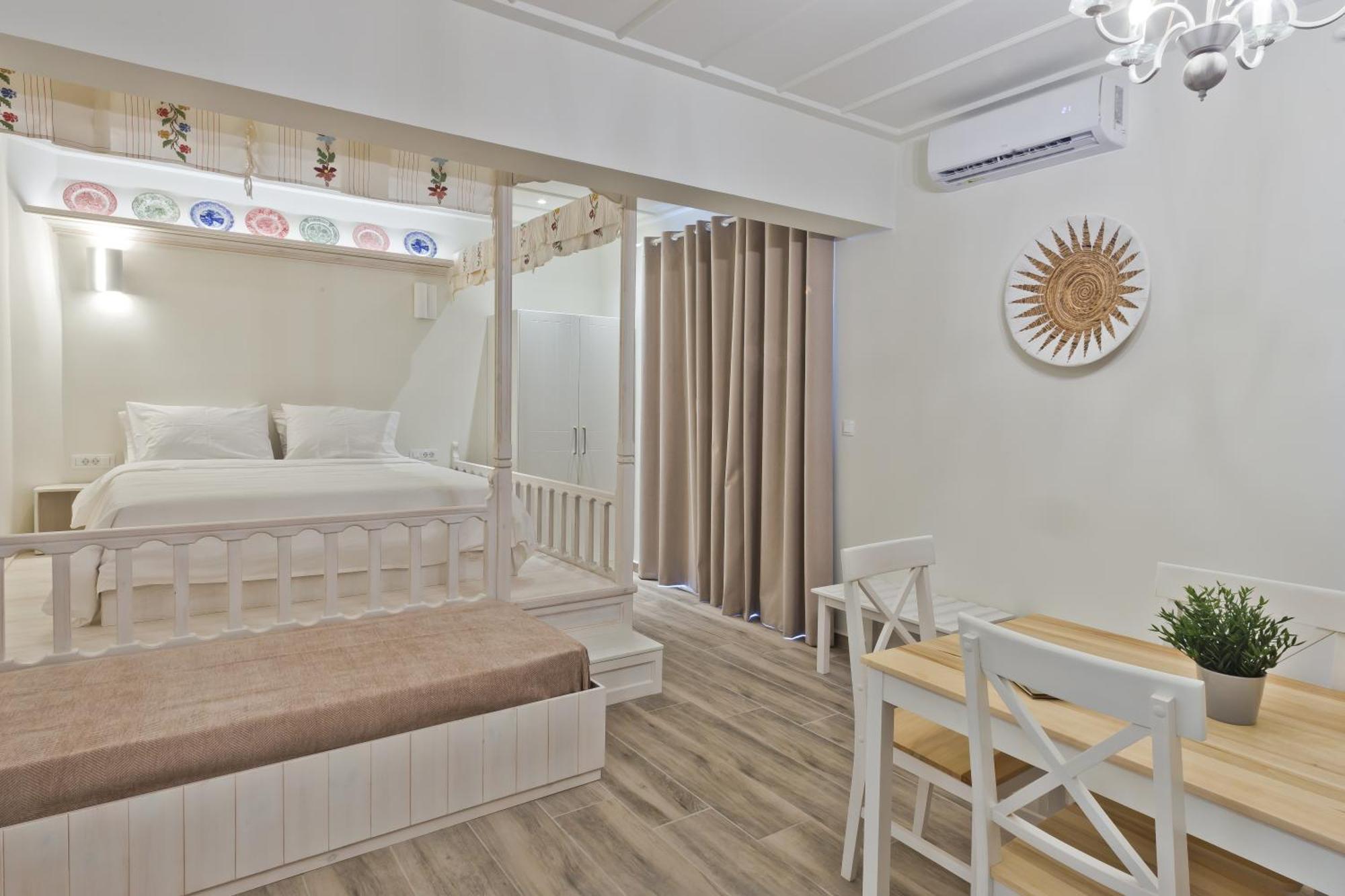 Posidonia Luxury Suites Karpathos Exterior foto